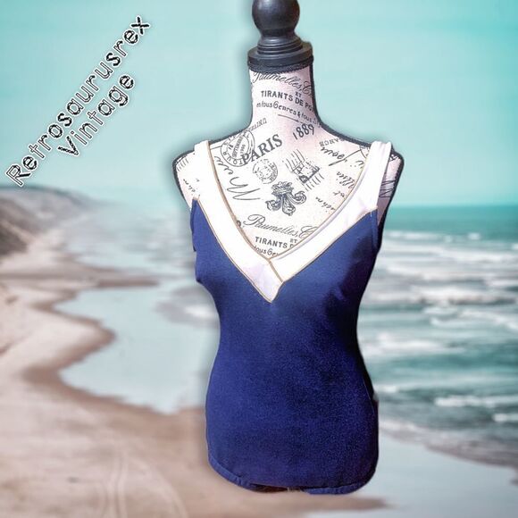 Vintage One Piece Swimsuit - Picture 6 of 11